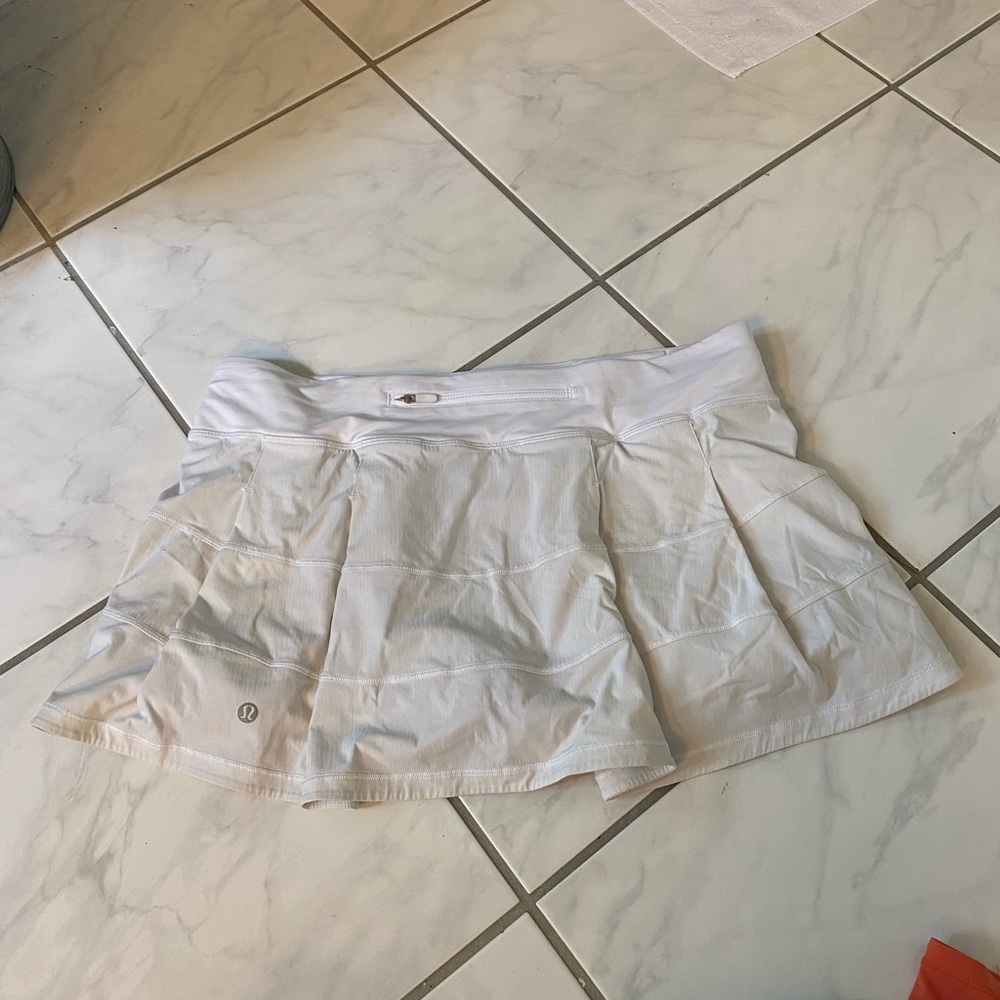White lululemon skirt
